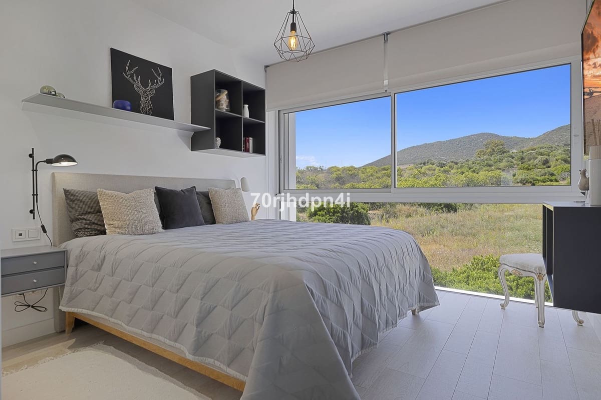 3 bedroom Apartment for sale in Casares with pool - € 790,000 (Ref: 9480292)