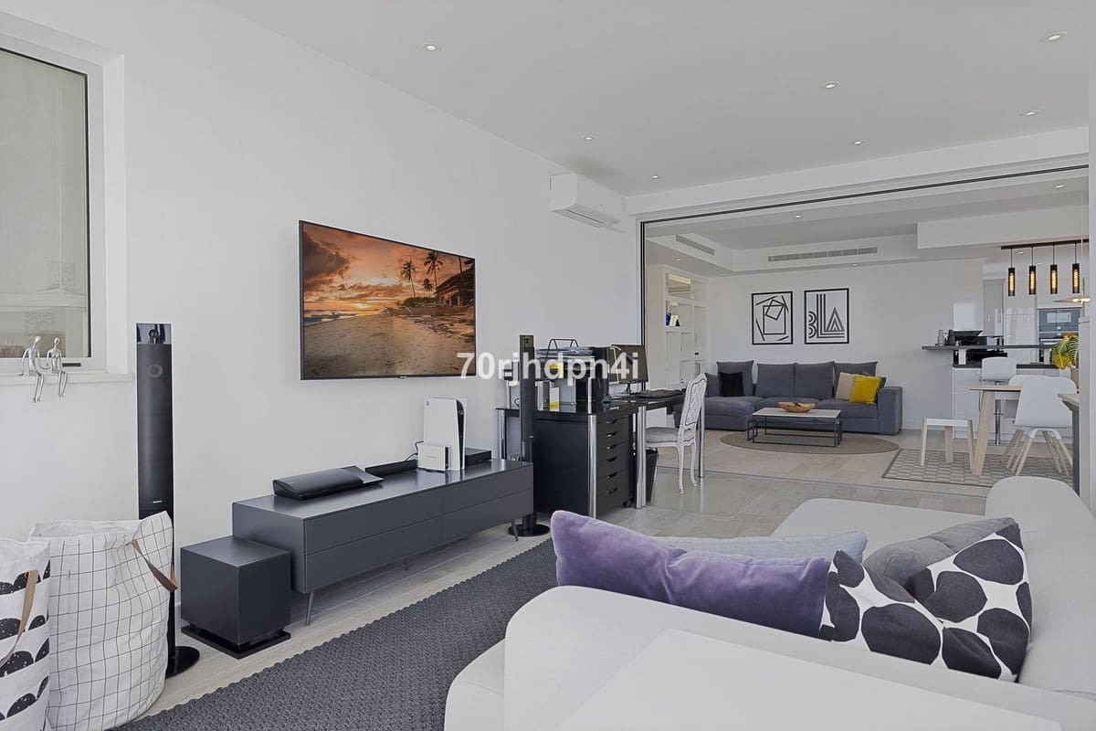 3 bedroom Apartment for sale in Casares with pool - € 790,000 (Ref: 9480292)