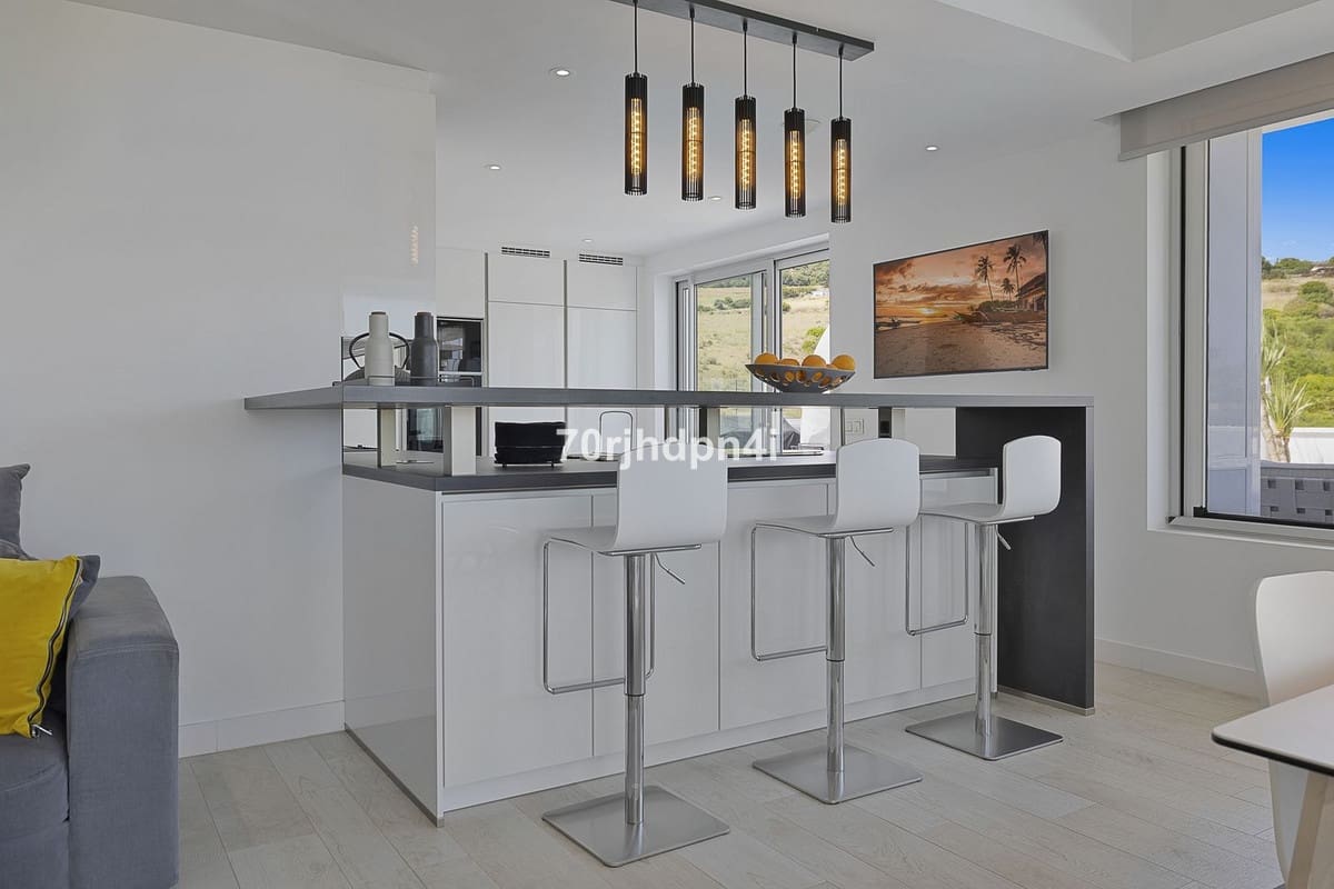 3 bedroom Apartment for sale in Casares with pool - € 790,000 (Ref: 9480292)