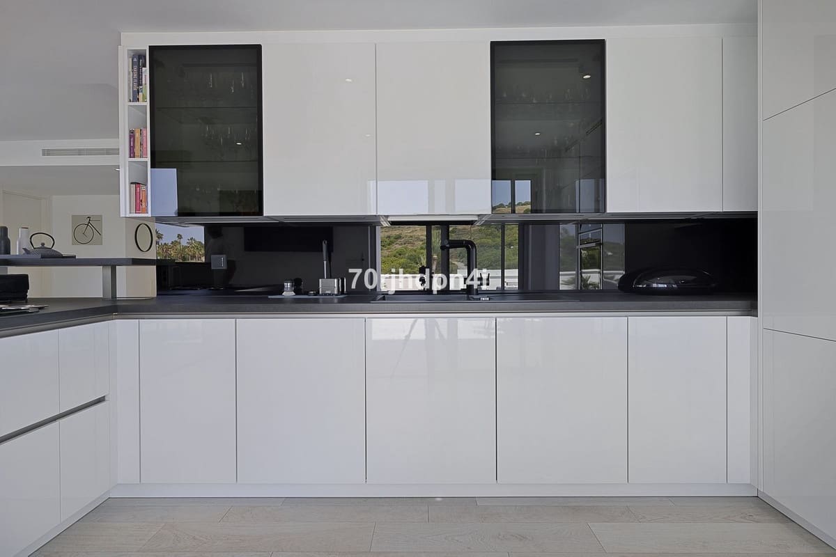 3 bedroom Apartment for sale in Casares with pool - € 790,000 (Ref: 9480292)