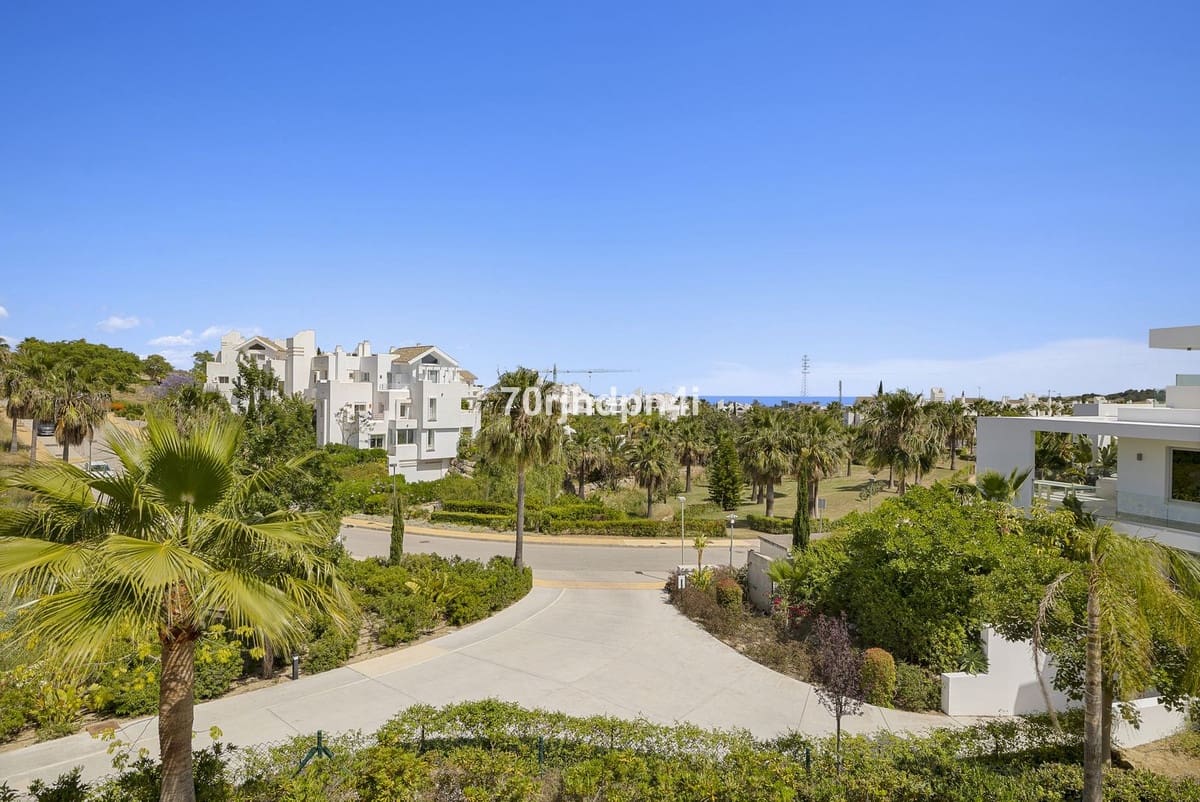 3 bedroom Apartment for sale in Casares with pool - € 790,000 (Ref: 9480292)