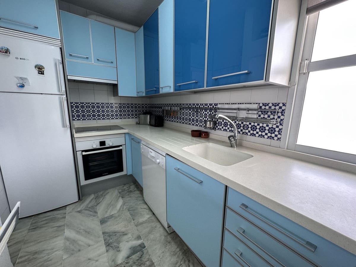 3 slaapkamer Penthouse te koop in Fuengirola met zwembad garage - € 790.000 (Ref: 9480294)