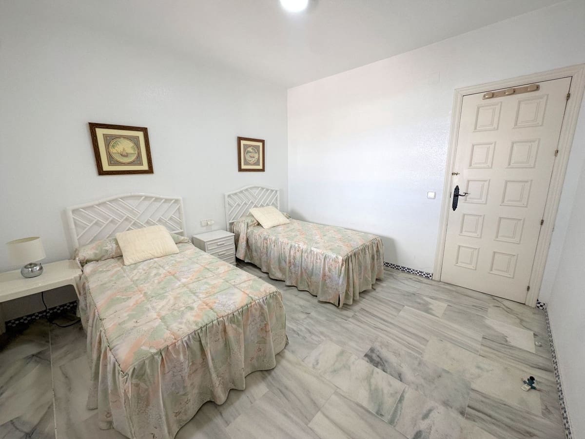 3 slaapkamer Penthouse te koop in Fuengirola met zwembad garage - € 790.000 (Ref: 9480294)