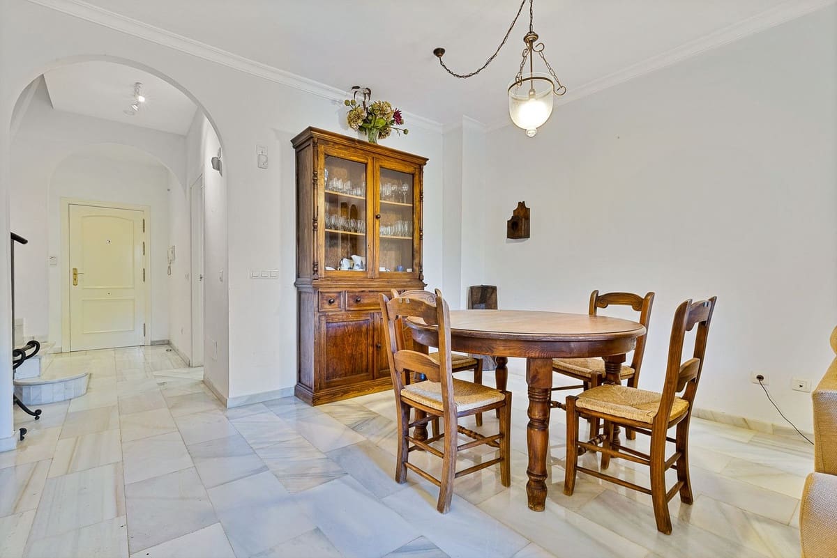 3 sovrum Hus till salu i San Pedro de Alcantara med pool garage - 790 000 € (Ref: 9480296)