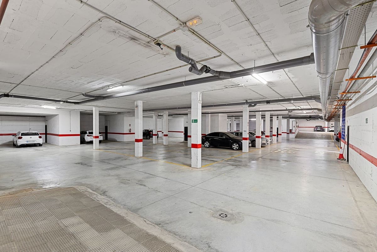 3 sovrum Hus till salu i San Pedro de Alcantara med pool garage - 790 000 € (Ref: 9480296)
