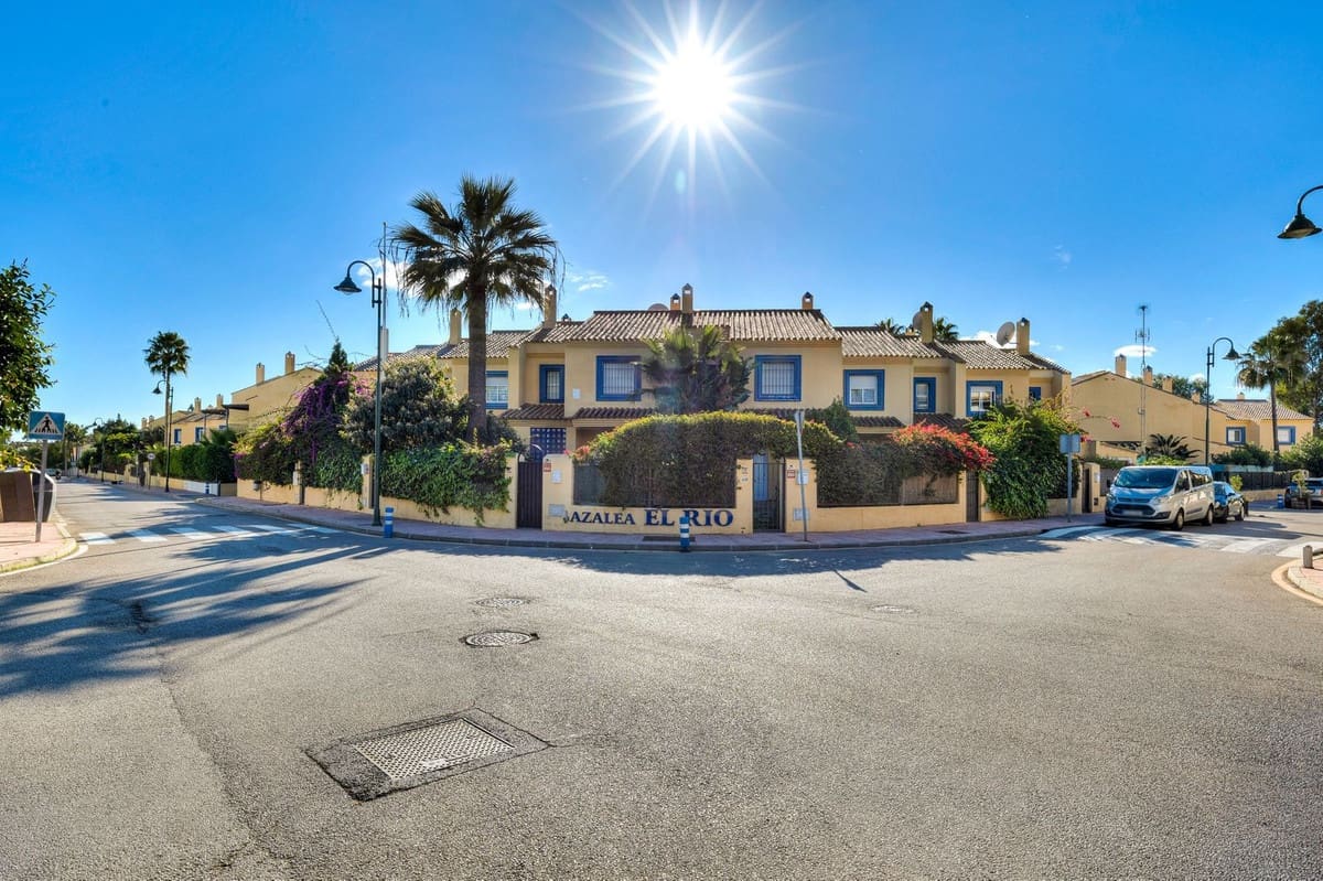 3 sovrum Hus till salu i San Pedro de Alcantara med pool garage - 790 000 € (Ref: 9480296)