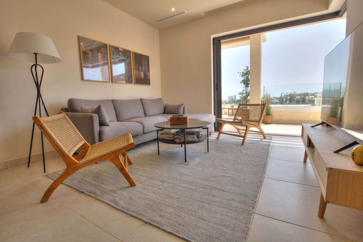 3 bedroom Penthouse for sale in La Cala de Mijas with pool - € 795,000 (Ref: 9480301)
