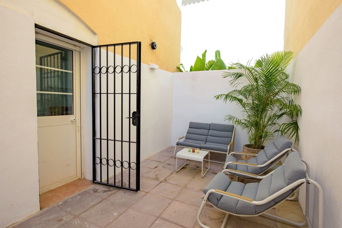 4 bedroom Villa for sale in Bel-Air with pool - € 795,000 (Ref: 9480304)