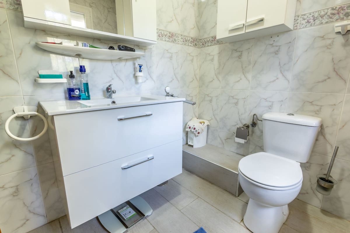 4 bedroom Villa for sale in Alhaurin el Grande with pool garage - € 795,000 (Ref: 9480305)