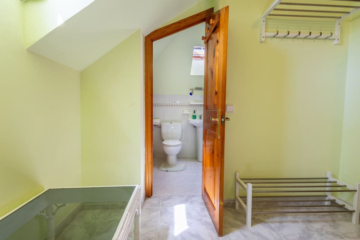 4 bedroom Villa for sale in Alhaurin el Grande with pool garage - € 795,000 (Ref: 9480305)