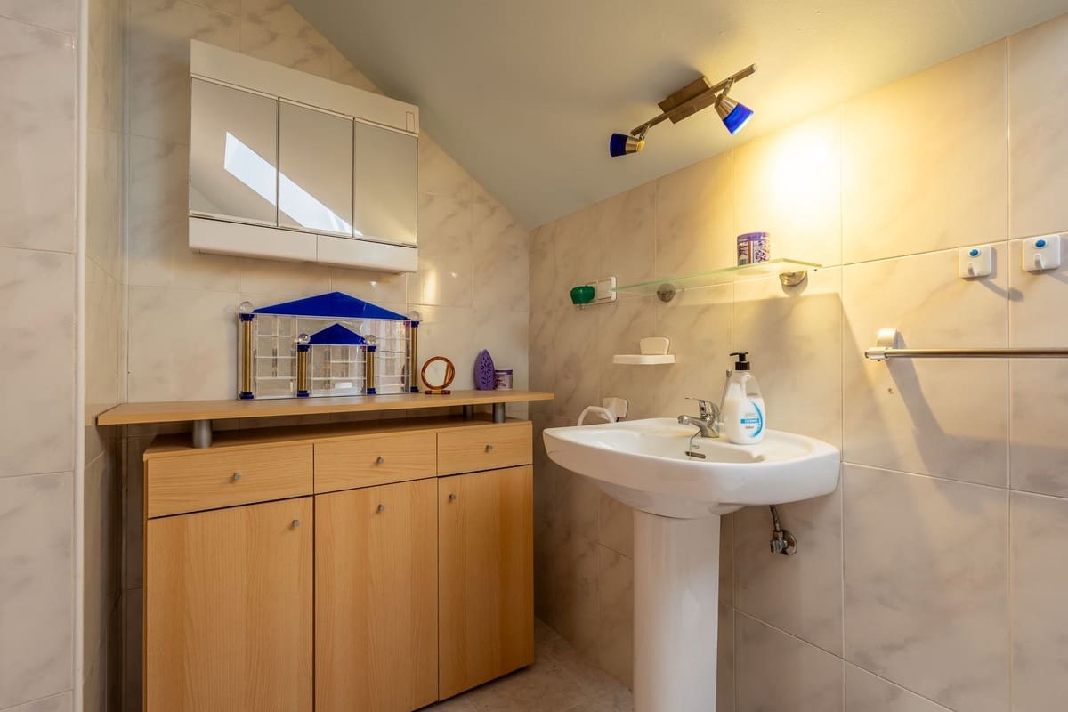 4 bedroom Villa for sale in Alhaurin el Grande with pool garage - € 795,000 (Ref: 9480305)