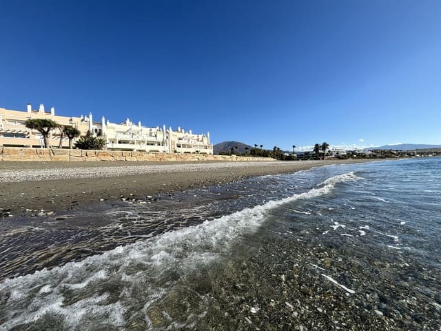 2 soveværelse Penthouse til salg i Centro, Estepona med swimmingpool - € 798.000 (Ref: 9480310)