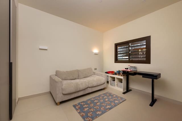 3 soverom Leilighet til salgs i Centro ciudad, Fuengirola med svømmebasseng garasje - € 799 000 (Ref: 9480311)