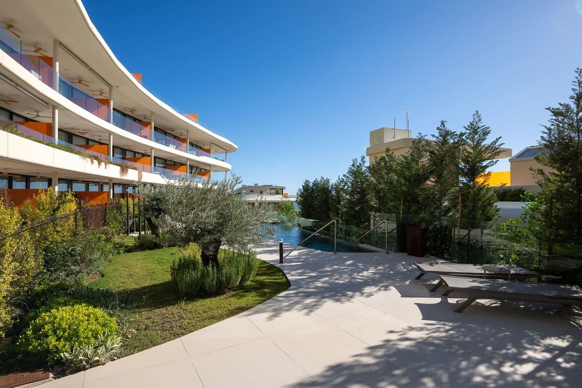 3 soverom Leilighet til salgs i Fuengirola med svømmebasseng garasje - € 799 000 (Ref: 9480311)