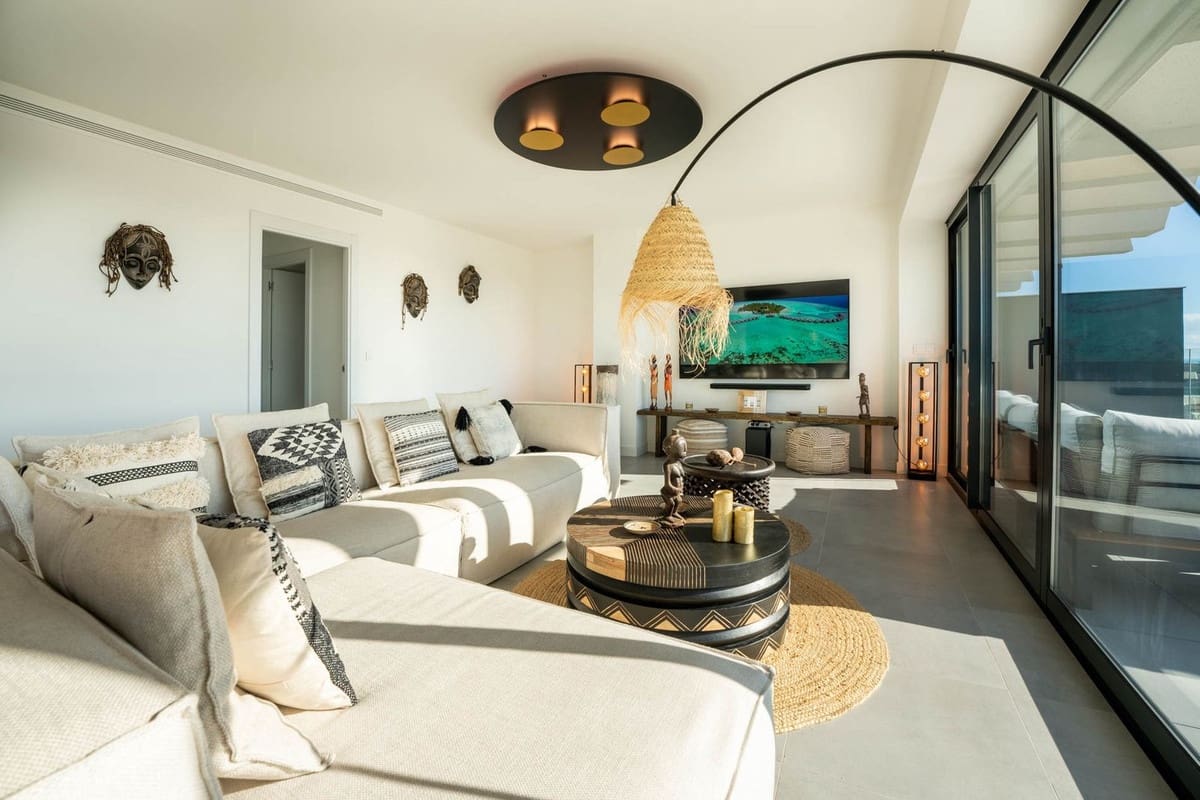 3 soveværelse Lejlighed til salg i Estepona med swimmingpool - € 799.000 (Ref: 9480313)