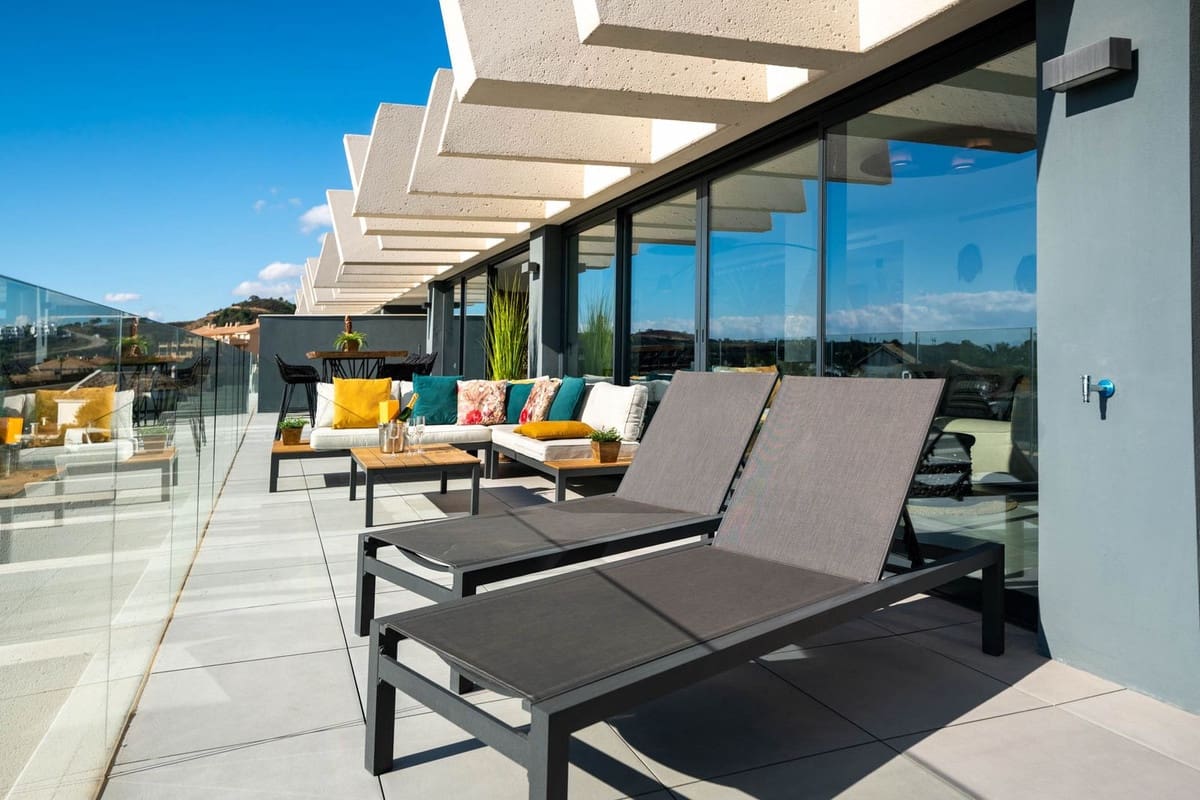 3 soveværelse Lejlighed til salg i Estepona med swimmingpool - € 799.000 (Ref: 9480313)