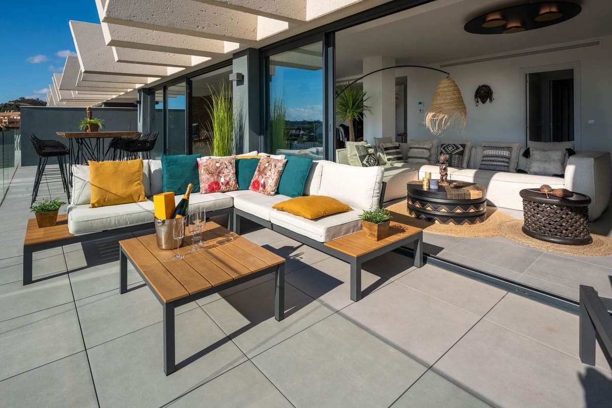 3 soveværelse Lejlighed til salg i Estepona med swimmingpool - € 799.000 (Ref: 9480313)