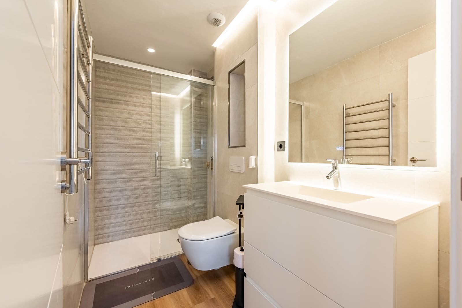 4 quarto Apartamento para venda em Estepona com piscina garagem - 799 000 € (Ref: 9480316)