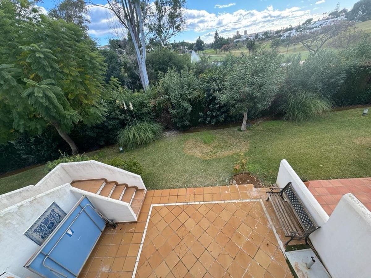 Casa de 4 habitaciones en Nueva Andalucia en venta con piscina - 800.000 € (Ref: 9480320)