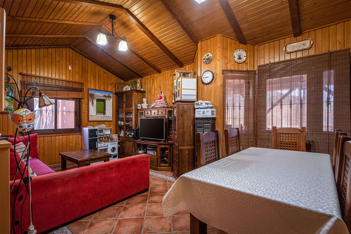 Finca/Casa Rural de 3 habitaciones en Estepona en venta con piscina - 810.000 € (Ref: 9480321)