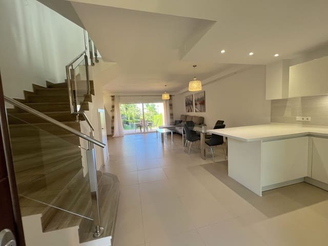 4 bedroom Townhouse for sale in Benahavís pueblo, Benahavís with pool - € 820,000 (Ref: 9480324)