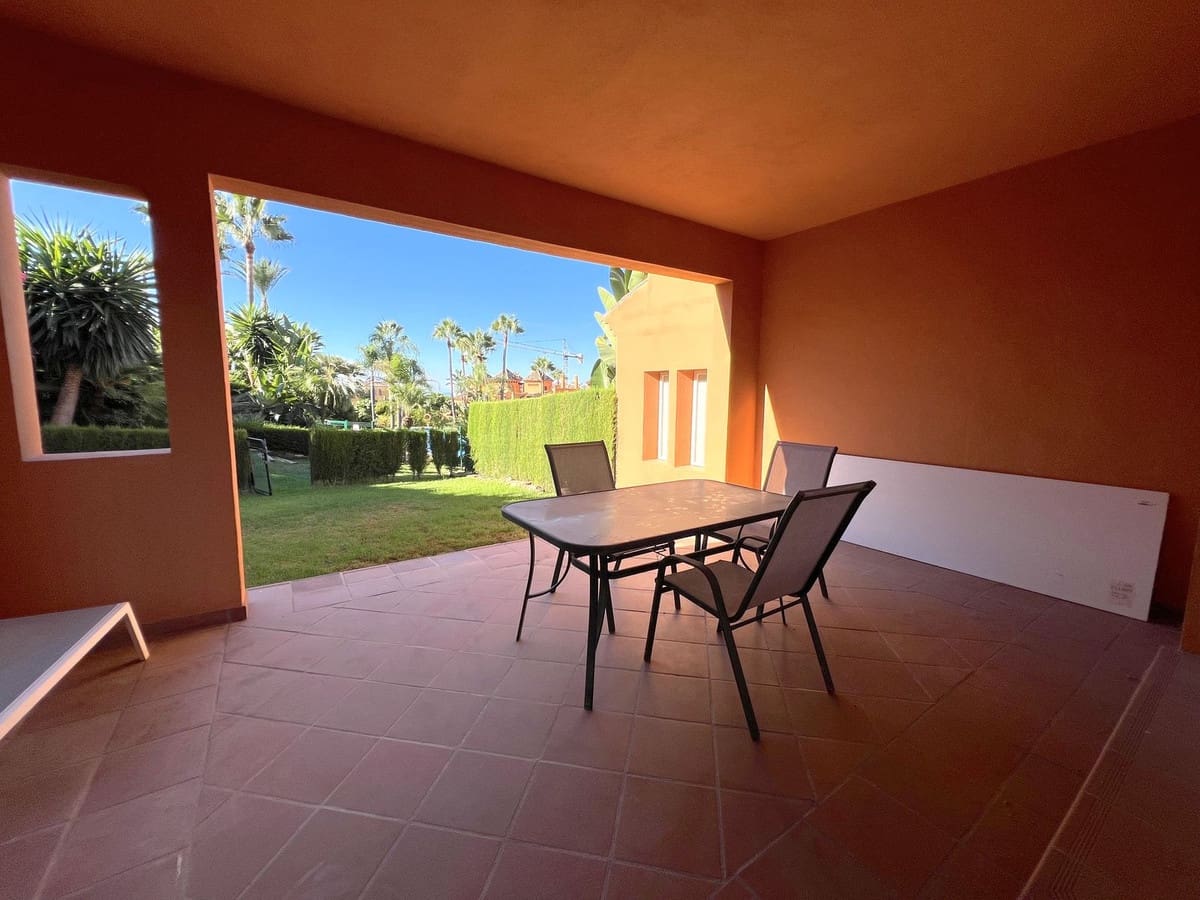 4 bedroom Townhouse for sale in Benahavis with pool - € 820,000 (Ref: 9480324)