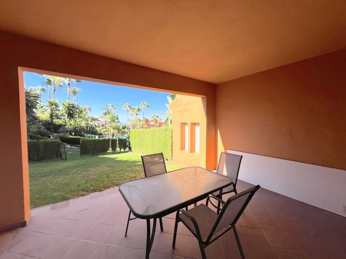 4 bedroom Townhouse for sale in Benahavis with pool - € 820,000 (Ref: 9480324)