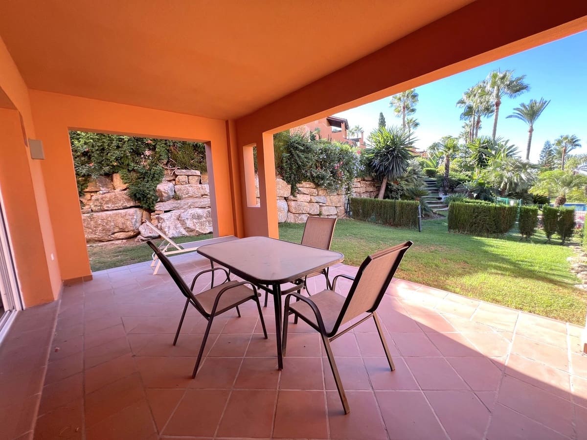 4 bedroom Townhouse for sale in Benahavis with pool - € 820,000 (Ref: 9480324)