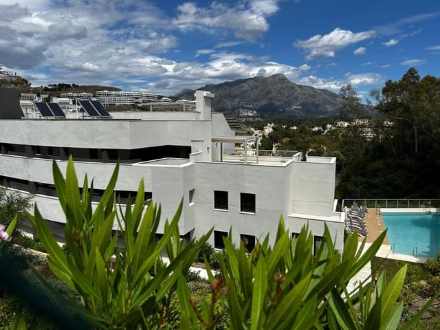 3 sovrum Lägenhet till salu i La Quinta, Benahavís med pool garage - 825 000 € (Ref: 9480327)