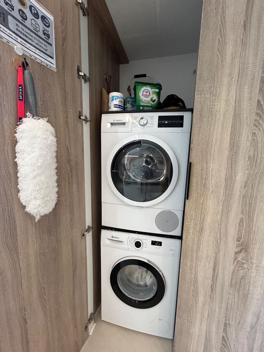 3 bedroom Apartment for sale in La Quinta with pool garage - € 825,000 (Ref: 9480327)