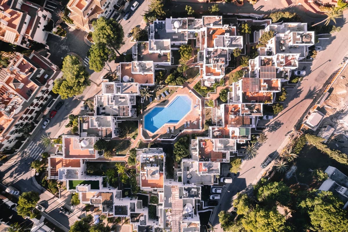 3 soveværelse Penthouse til salg i Nueva Andalucia med swimmingpool - € 825.000 (Ref: 9480328)