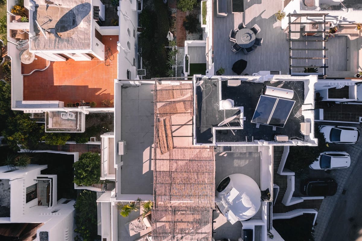 3 soveværelse Penthouse til salg i Nueva Andalucia med swimmingpool - € 825.000 (Ref: 9480328)