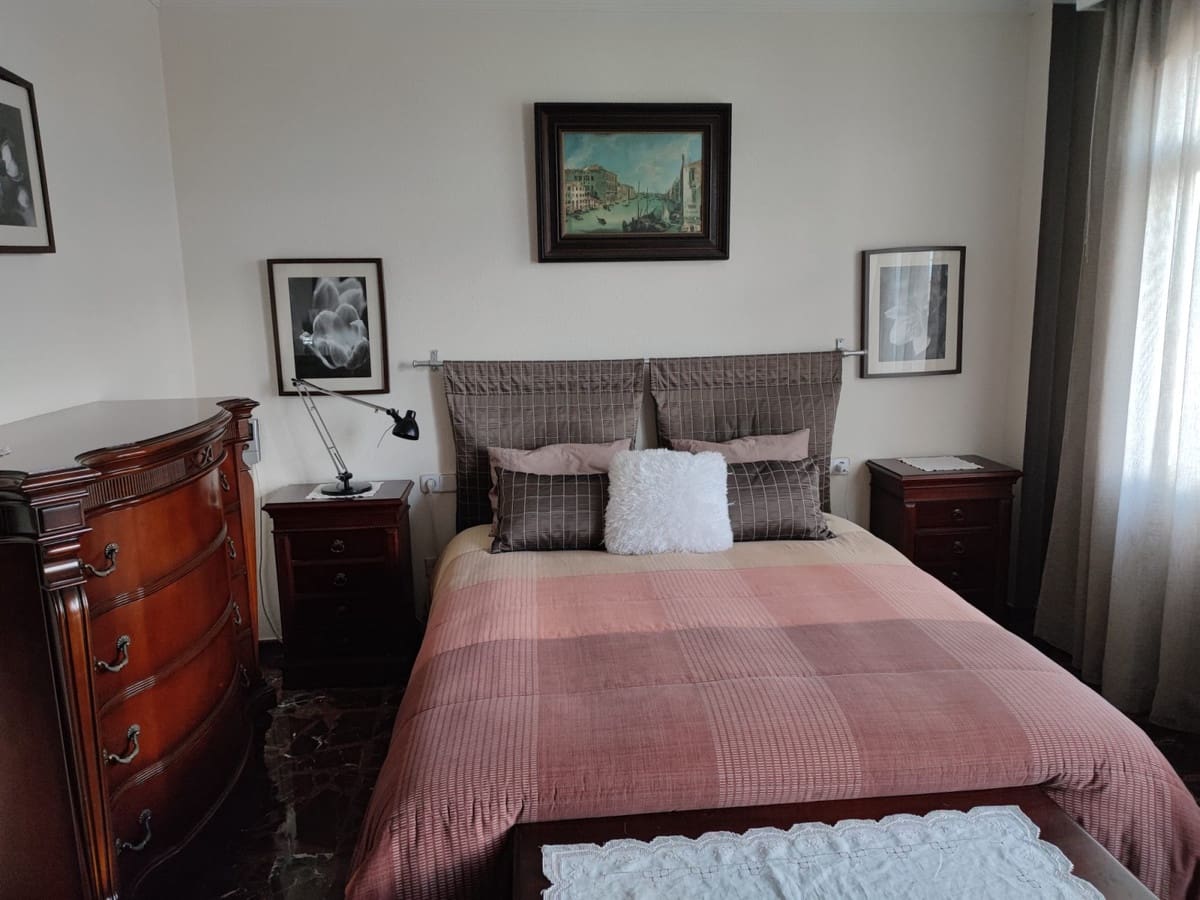 4 bedroom Villa for sale in Alhaurin de la Torre with pool - € 825,000 (Ref: 9480330)