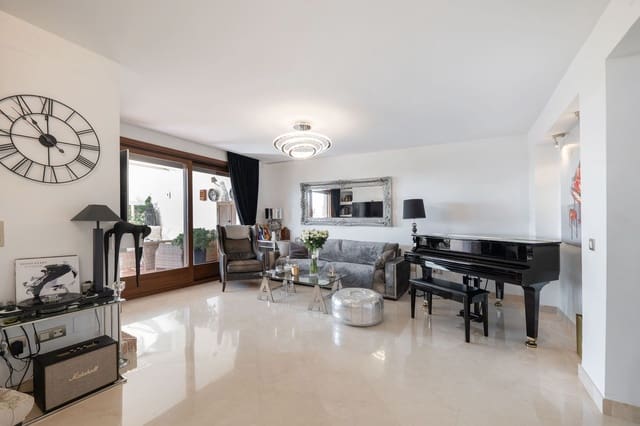 4 bedroom Townhouse for sale in Benahavís pueblo, Benahavís with pool - € 825,000 (Ref: 9480331)