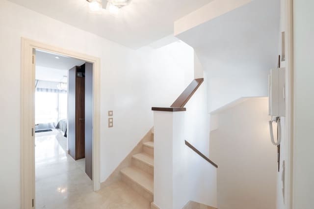 4 bedroom Townhouse for sale in Benahavís pueblo, Benahavís with pool - € 825,000 (Ref: 9480331)