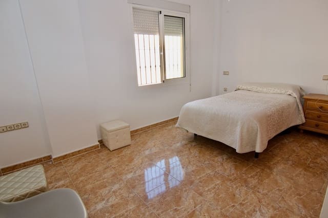 4 bedroom Villa for sale in Alhaurín de la Torre with pool garage - € 830,000 (Ref: 9480335)