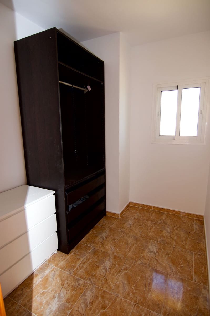 4 bedroom Villa for sale in Alhaurin de la Torre with pool garage - € 830,000 (Ref: 9480335)