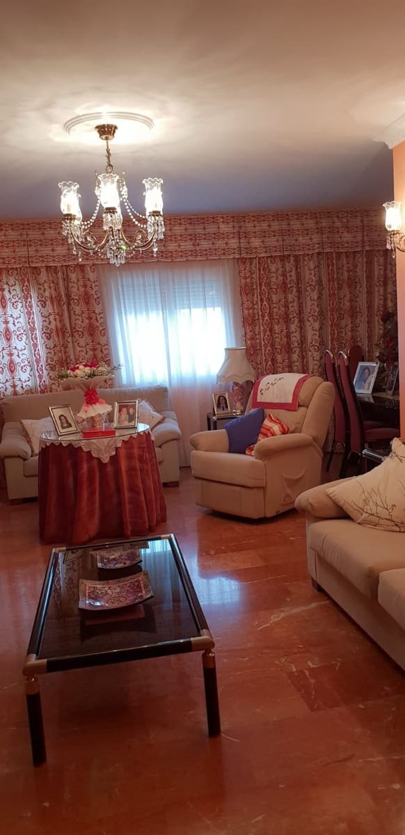 6 bedroom Villa for sale in Alhaurin de la Torre with garage - € 838,950 (Ref: 9480341)