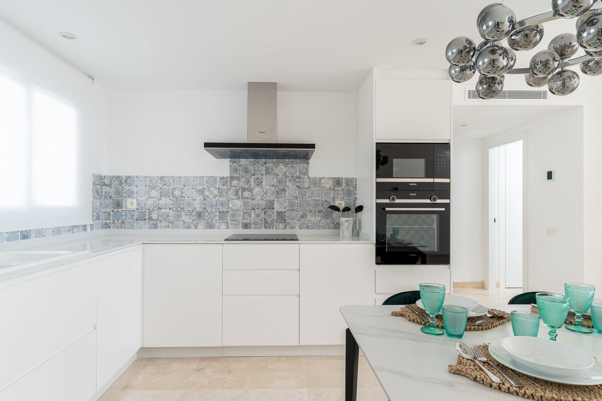 2 soveværelse Penthouse til salg i Benahavis med swimmingpool - € 839.000 (Ref: 9480342)