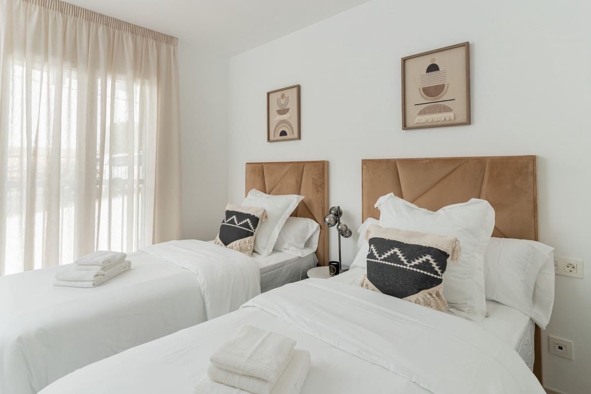 2 soveværelse Penthouse til salg i Benahavis med swimmingpool - € 839.000 (Ref: 9480342)