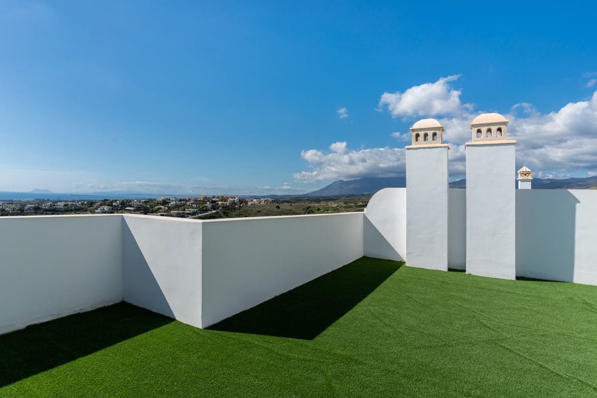 2 soveværelse Penthouse til salg i Benahavis med swimmingpool - € 839.000 (Ref: 9480342)