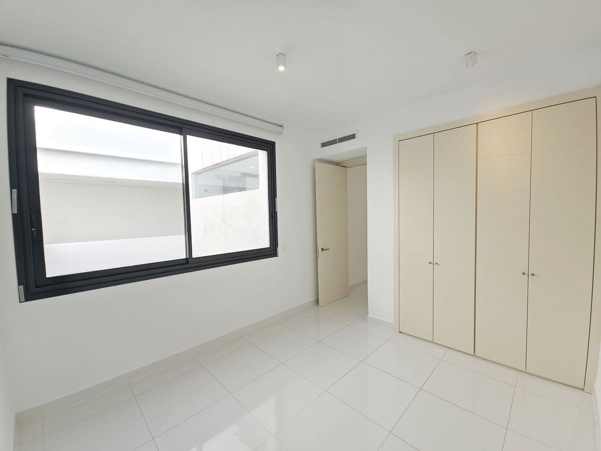 Ático de 2 habitaciones en El Paraiso en venta con piscina - 840.000 € (Ref: 9480343)