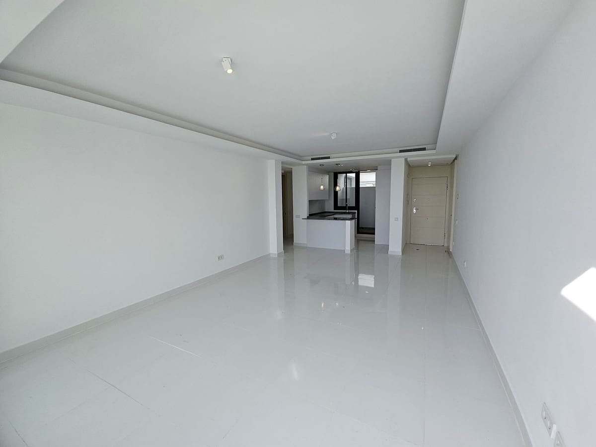 Ático de 2 habitaciones en El Paraiso en venta con piscina - 840.000 € (Ref: 9480343)