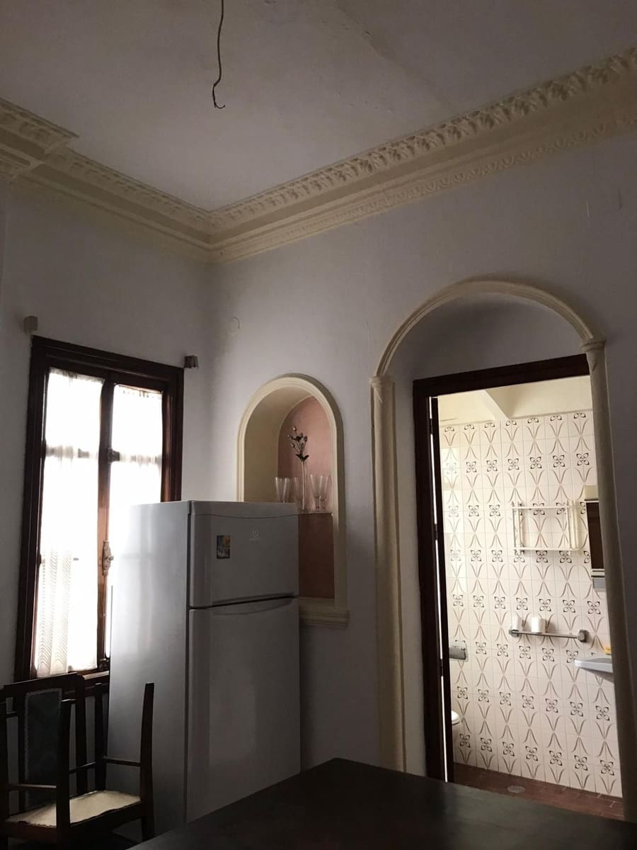 Casa de 8 habitaciones en Estepona en venta - 840.000 € (Ref: 9480345)