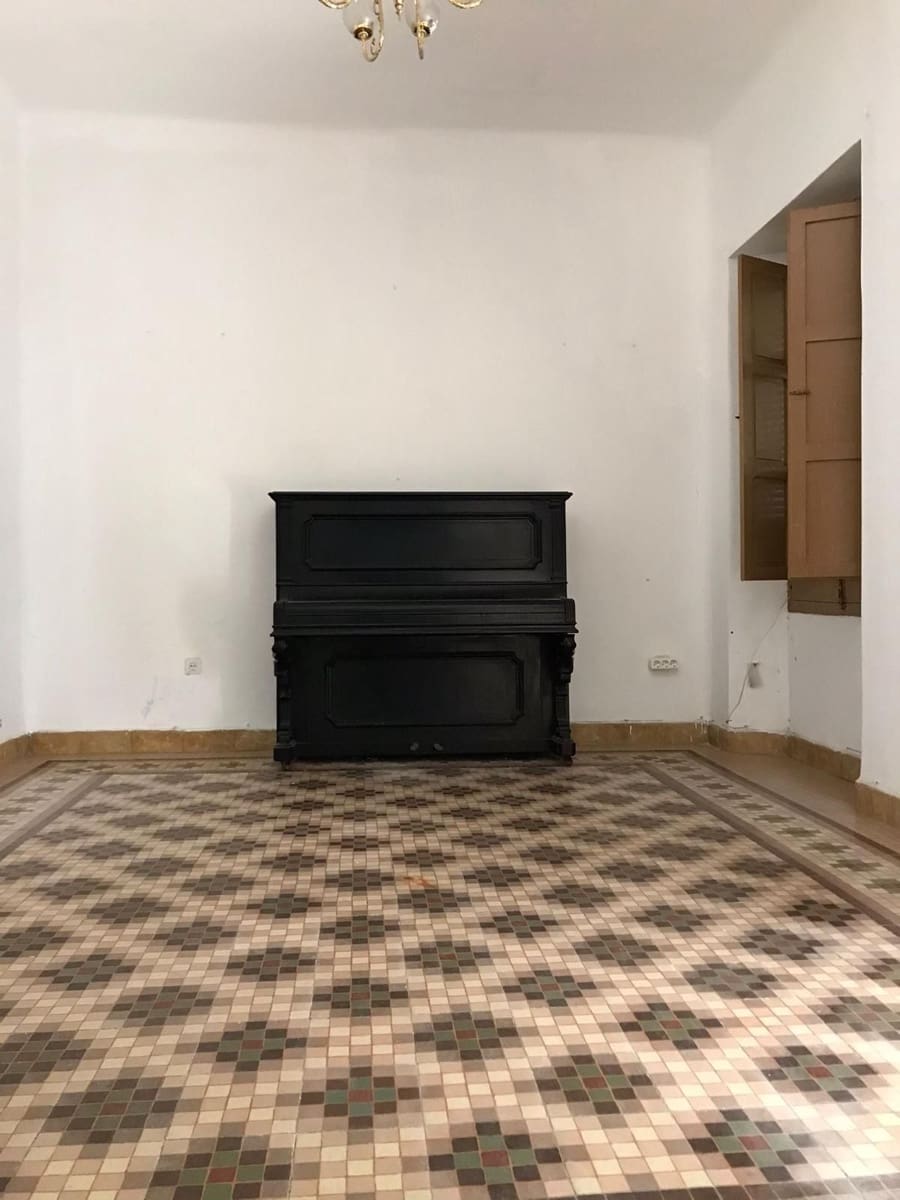 Casa de 8 habitaciones en Estepona en venta - 840.000 € (Ref: 9480345)