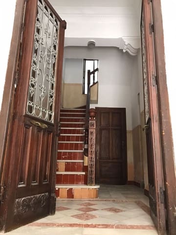 Casa de 8 habitaciones en Centro, Estepona en venta - 840.000 € (Ref: 9480345)