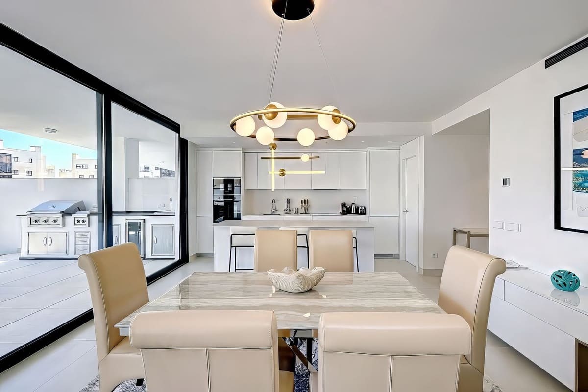 3 sypialnia Apartament na sprzedaż w Fuengirola z basenem - 845 000 € (Ref: 9480347)