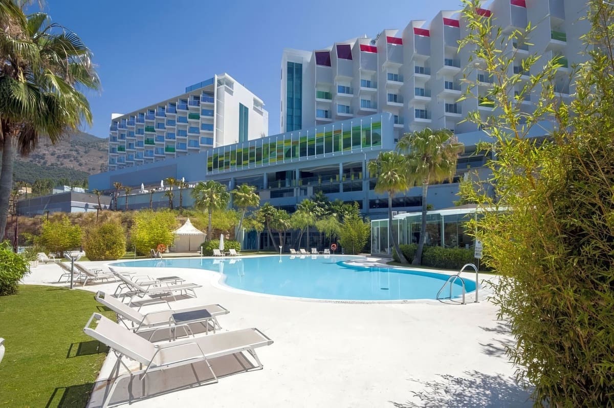 3 sypialnia Apartament na sprzedaż w Fuengirola z basenem - 845 000 € (Ref: 9480347)