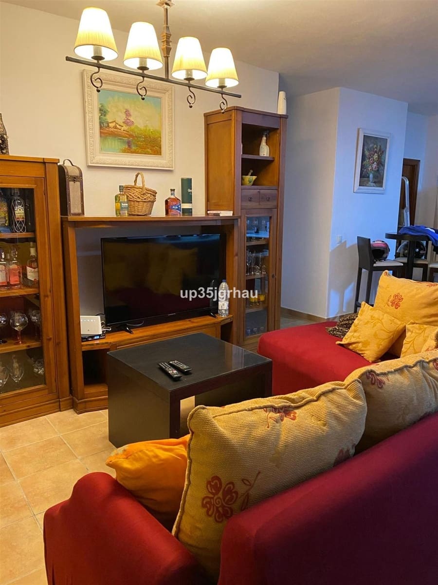 6 soverom Villa til salgs i Estepona med svømmebasseng garasje - € 849 900 (Ref: 9480354)