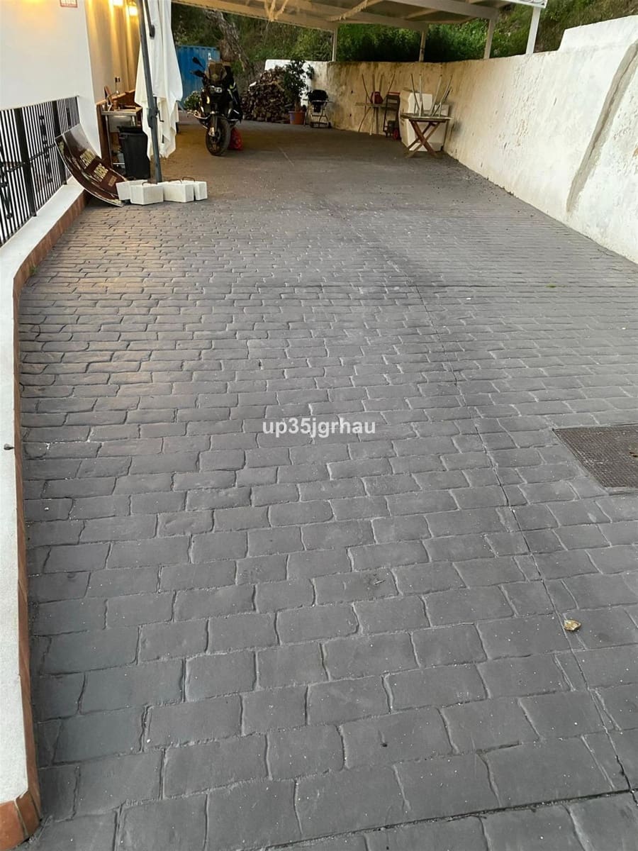 6 soverom Villa til salgs i Estepona med svømmebasseng garasje - € 849 900 (Ref: 9480354)